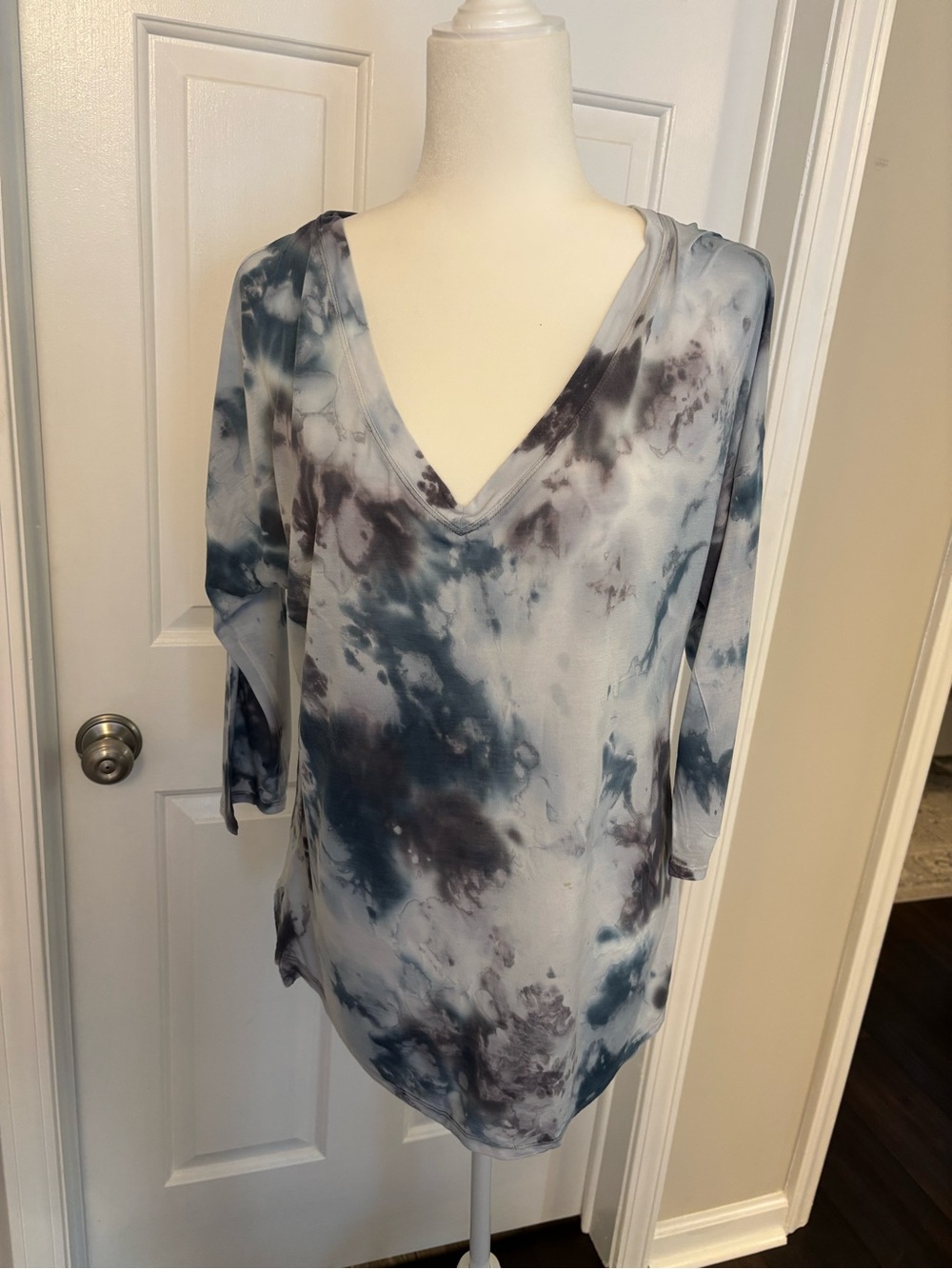 Saks Fifth Avenue Tie-Dye V-Neck Tunic in Blue and Gray